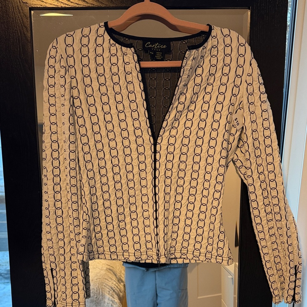 Cartise Women's Button Down Shirt - White and Black